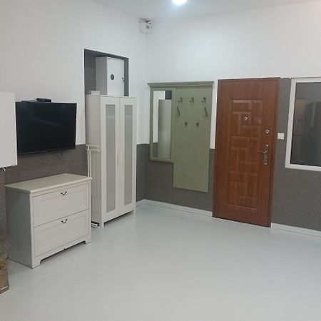 Kwatery 42 Jelenia Gora Bagian luar foto